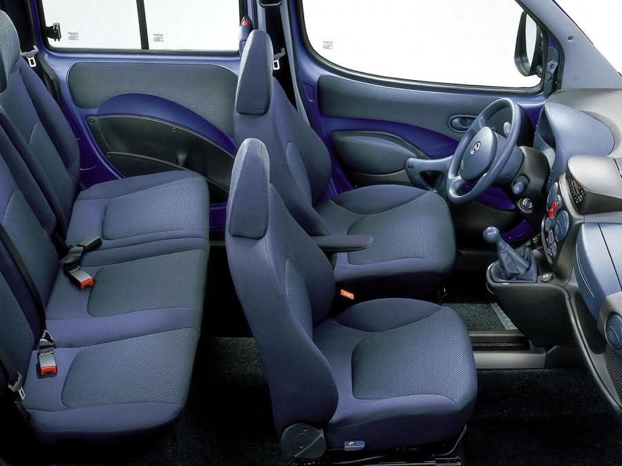  Fiat Doblo Panorama 2000 года  (фото 15 из 16)